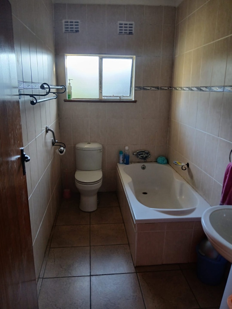 4 Bedroom Property for Sale in Haven Hills Eastern Cape